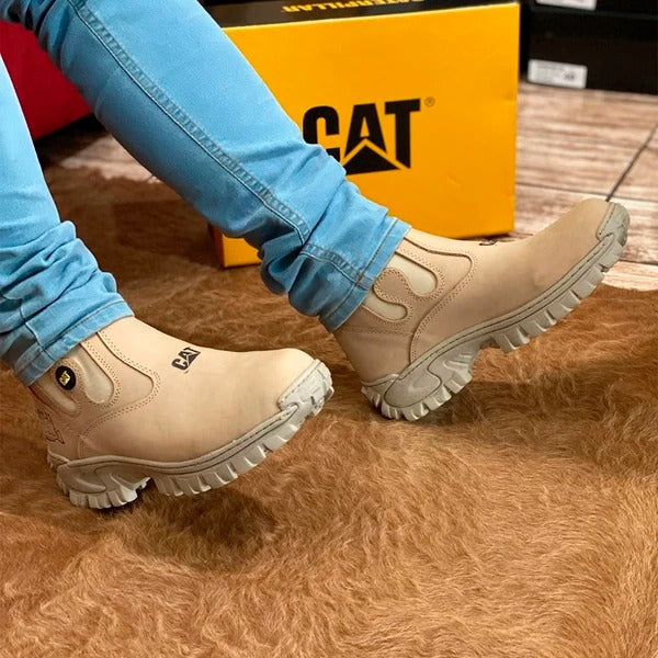 Kit Bota Masculina Adventure em Couro Legítimo e Palmilha Ortopédica +BRINDES: Chapéu, Cinto, Faca, Carteira e Copo
