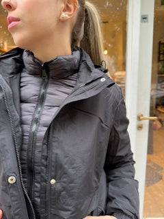 [COMPRE 1 LEVE 2] Jaqueta feminina impermeável STORMFLEX 2 em 1 + [BRINDES EXCLUSIVOS]